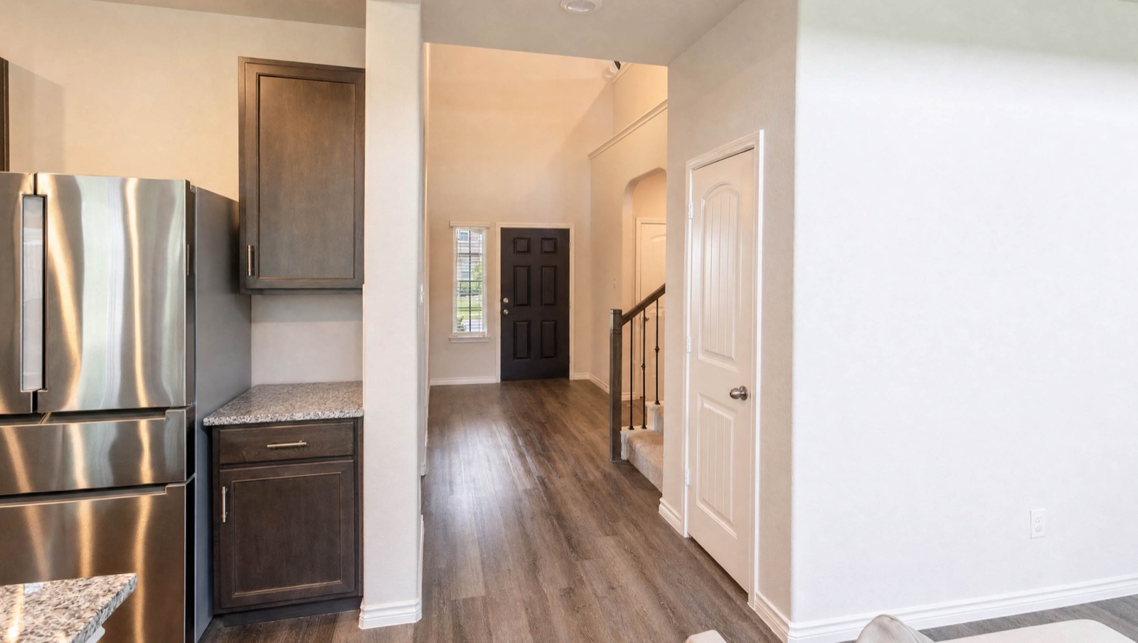 Real Estate Photo 8