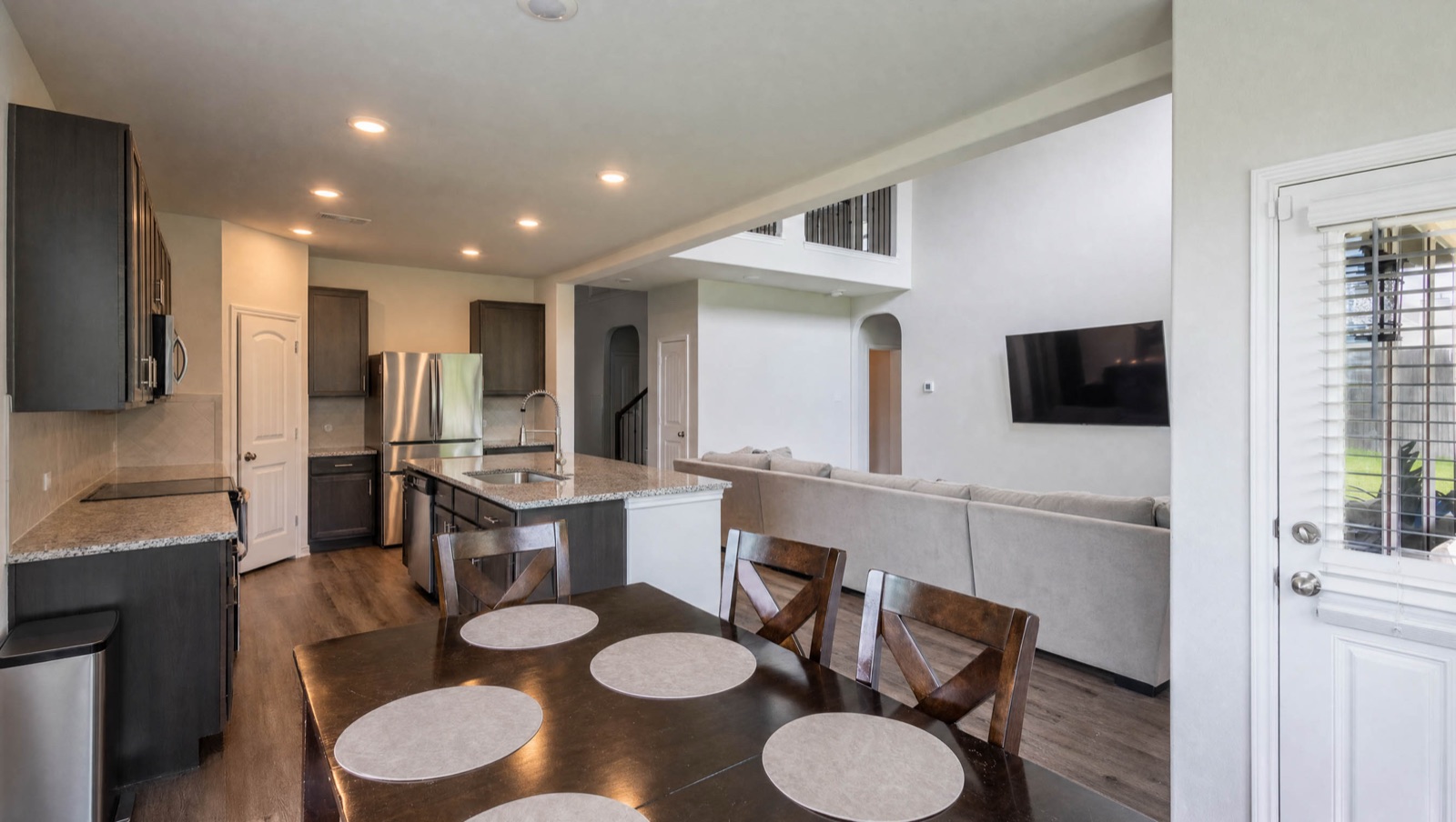 Real Estate Photo 11
