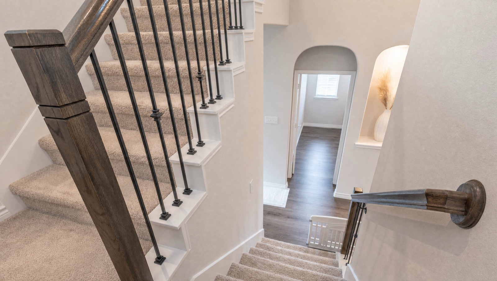 Real Estate Photo 27